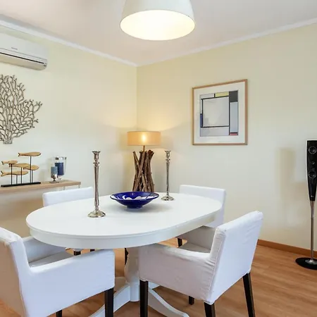 Privilege Sea View Pochet With Rooftop Pool, Village Marina - Apartment