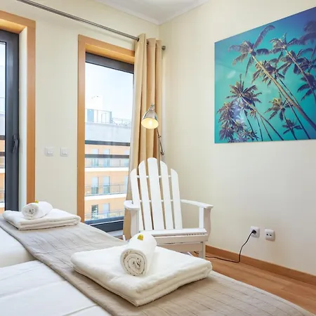 Privilege Sea View Pochet With Rooftop Pool, Village Marina -