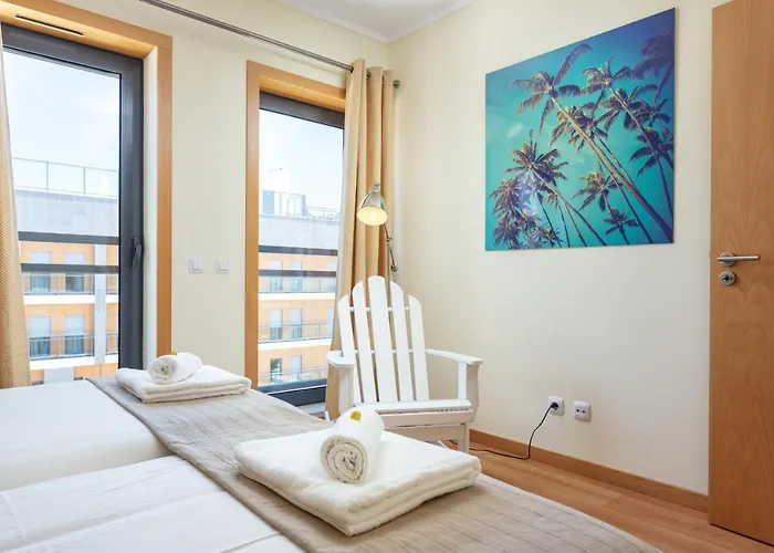 Privilege Sea View Pochet With Rooftop Pool, Village Marina -